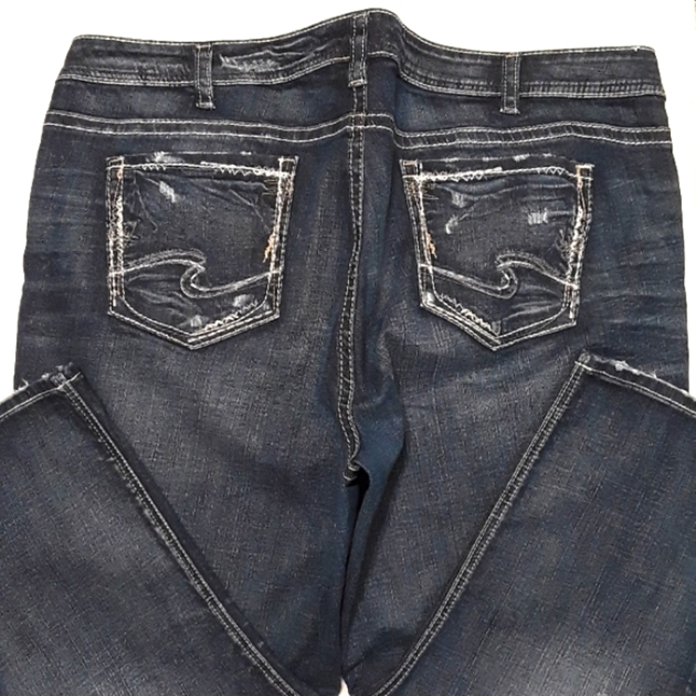 Silver Jeans Co. Capri. Womens Plus Size: 22x22 1/2
